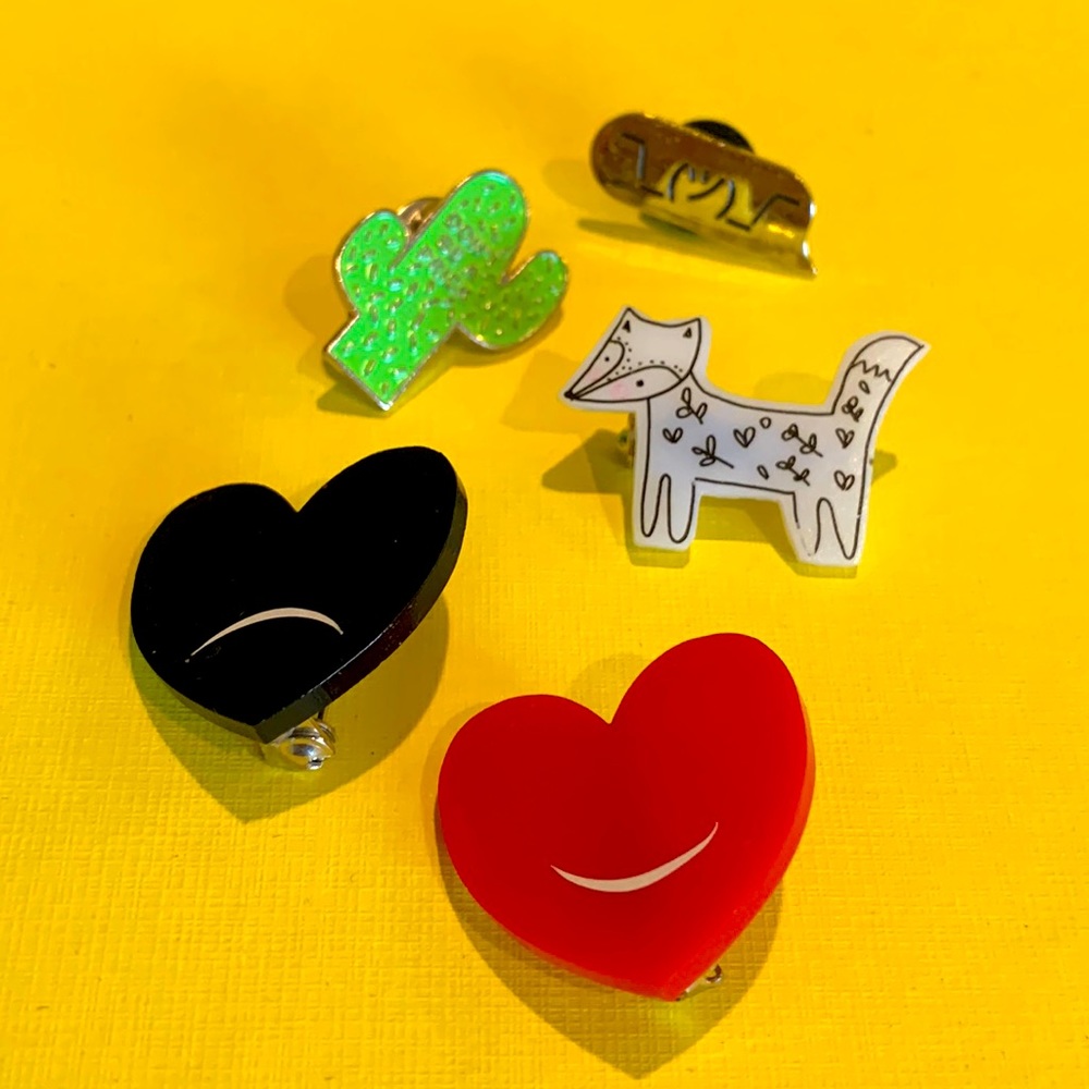 Set of 5 Jacket or Bag Pins